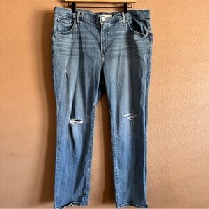 Levi’s 724 High Rise Straight Distressed Jeans Size 18W